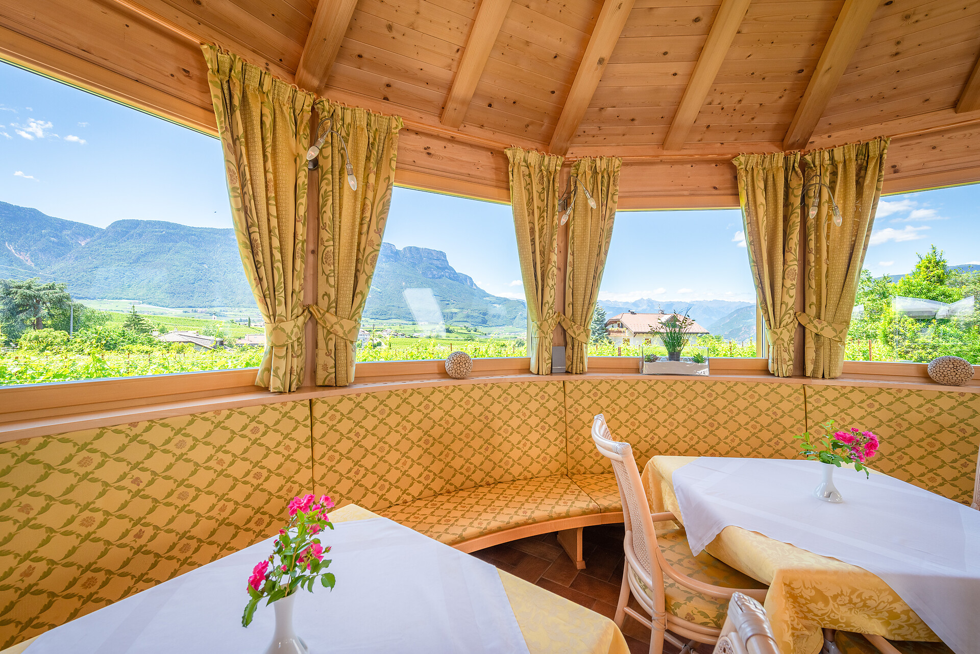 Haus Oberhofer Eppan an der Weinstraße 17 suedtirol.info