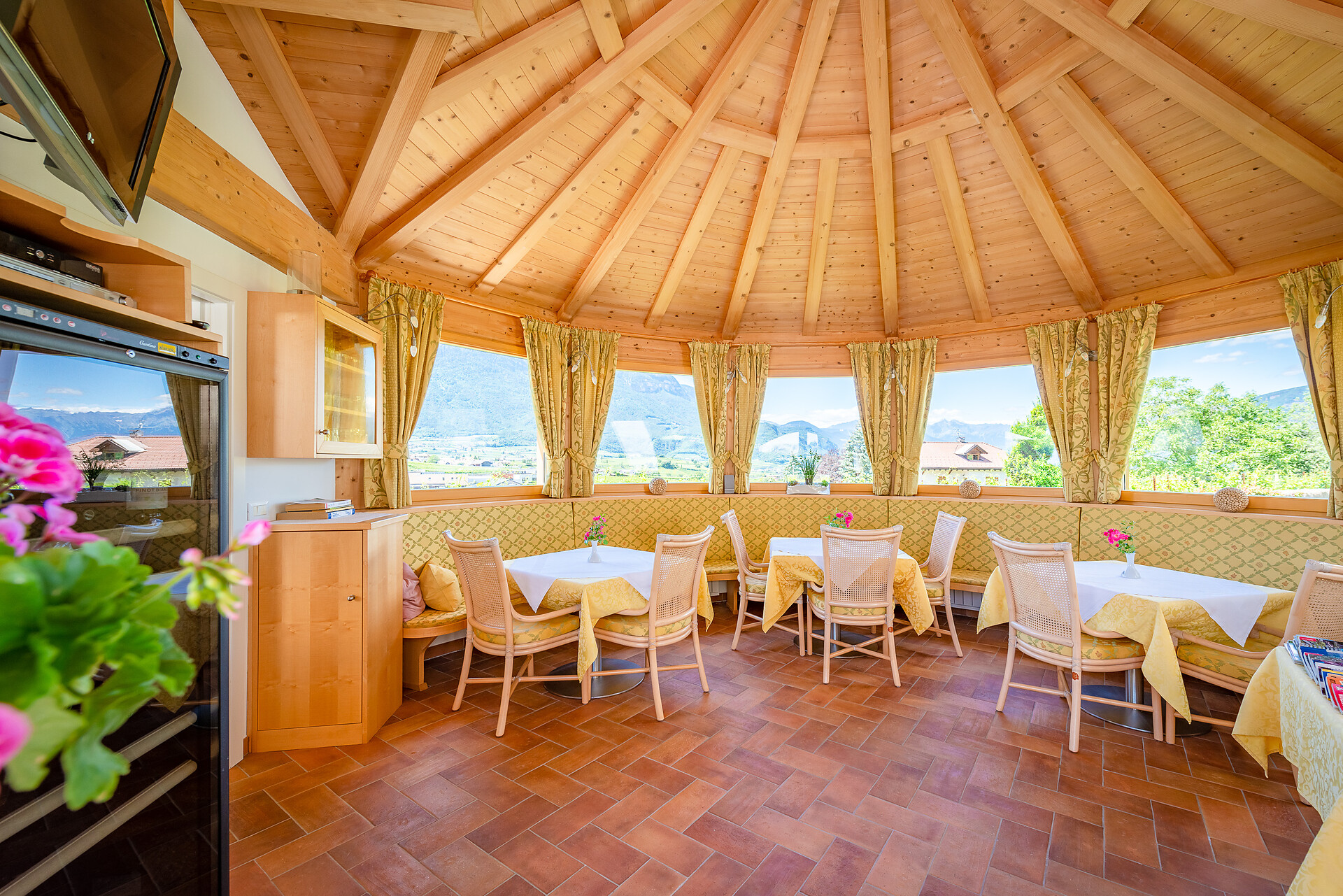 Haus Oberhofer Eppan an der Weinstraße 16 suedtirol.info