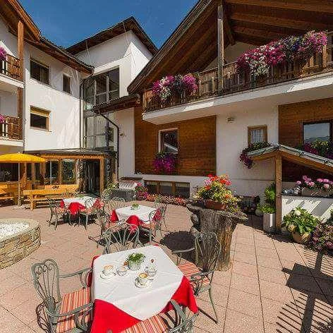 Hotel Tonnerhof Racines 3 suedtirol.info