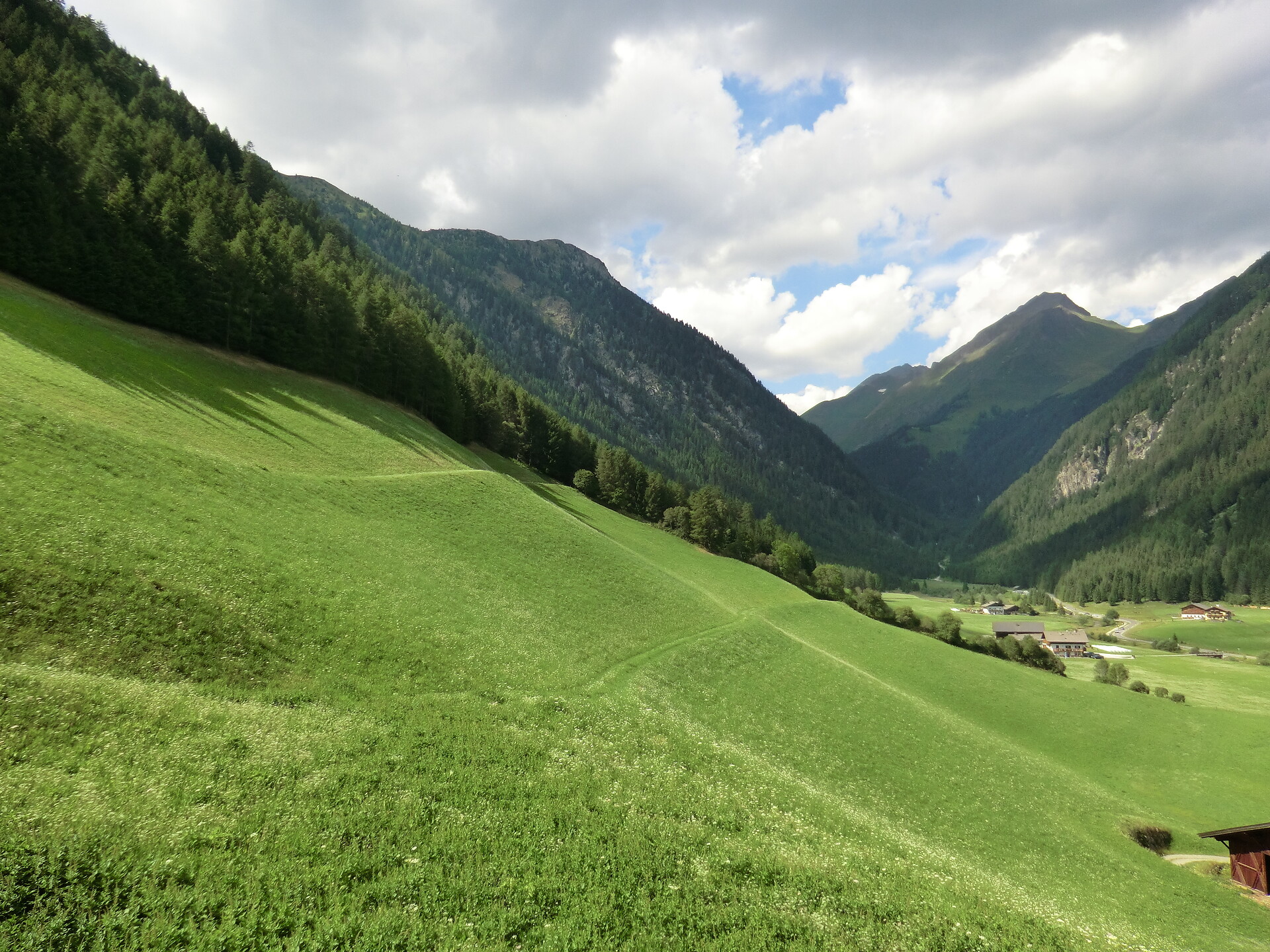Hofer - Brixen/Bressanone and environs - #17 - suedtirol.info