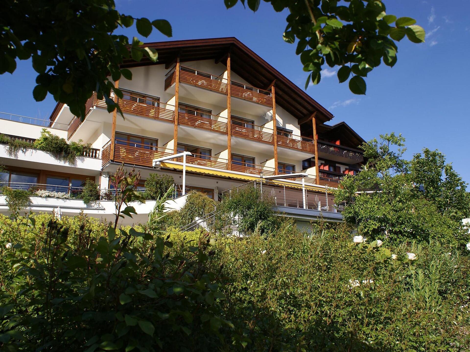 Hotel Marini, Garten, Dorf Tirol, Aussenansicht