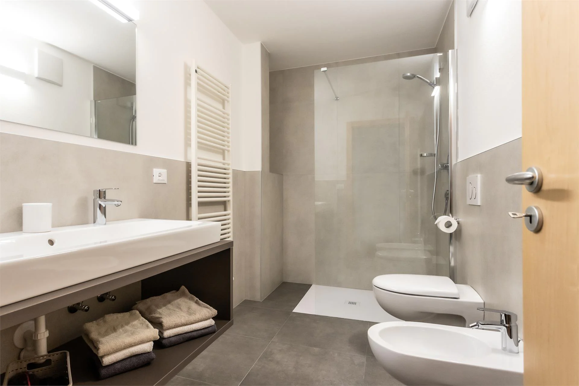 Haus Heinrich Montagna 15 suedtirol.info