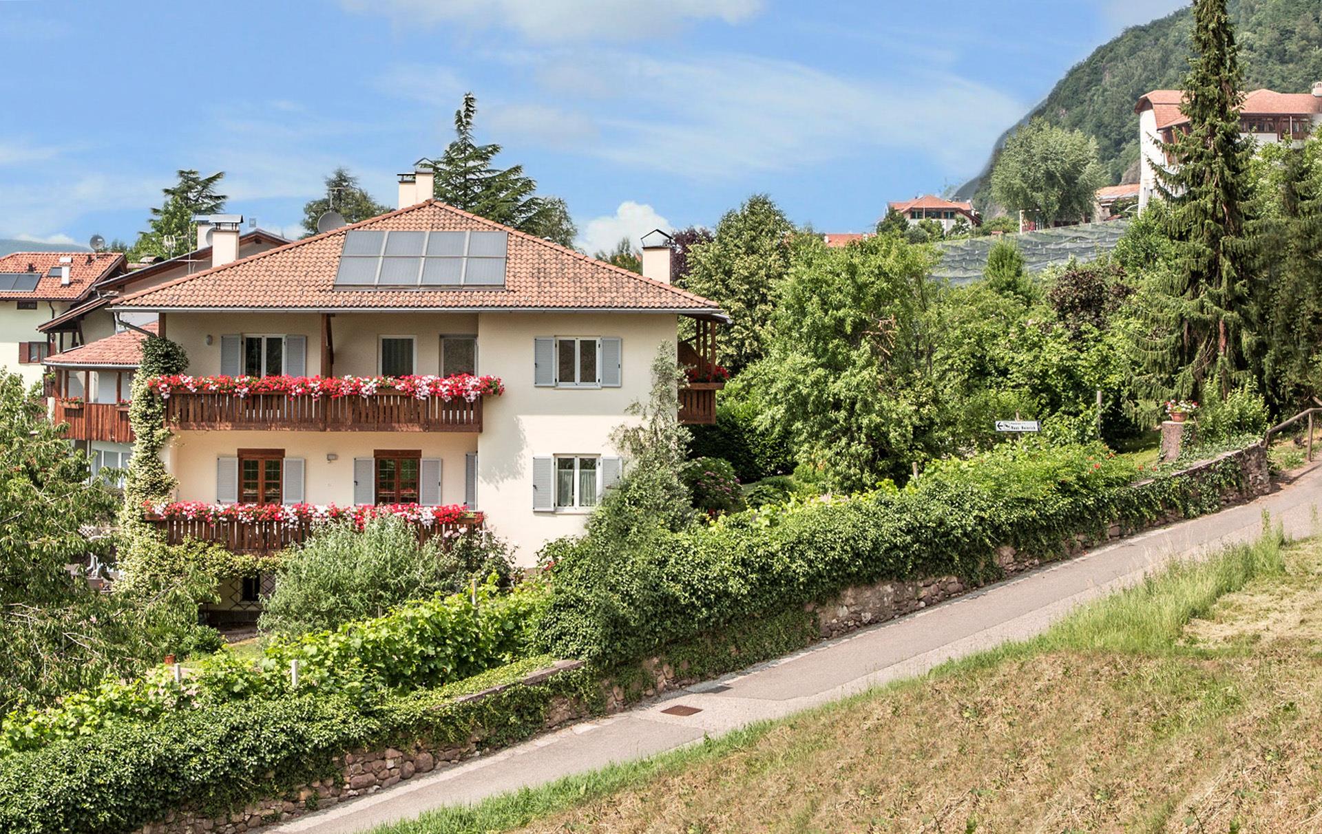 Haus Heinrich Montagna 4 suedtirol.info