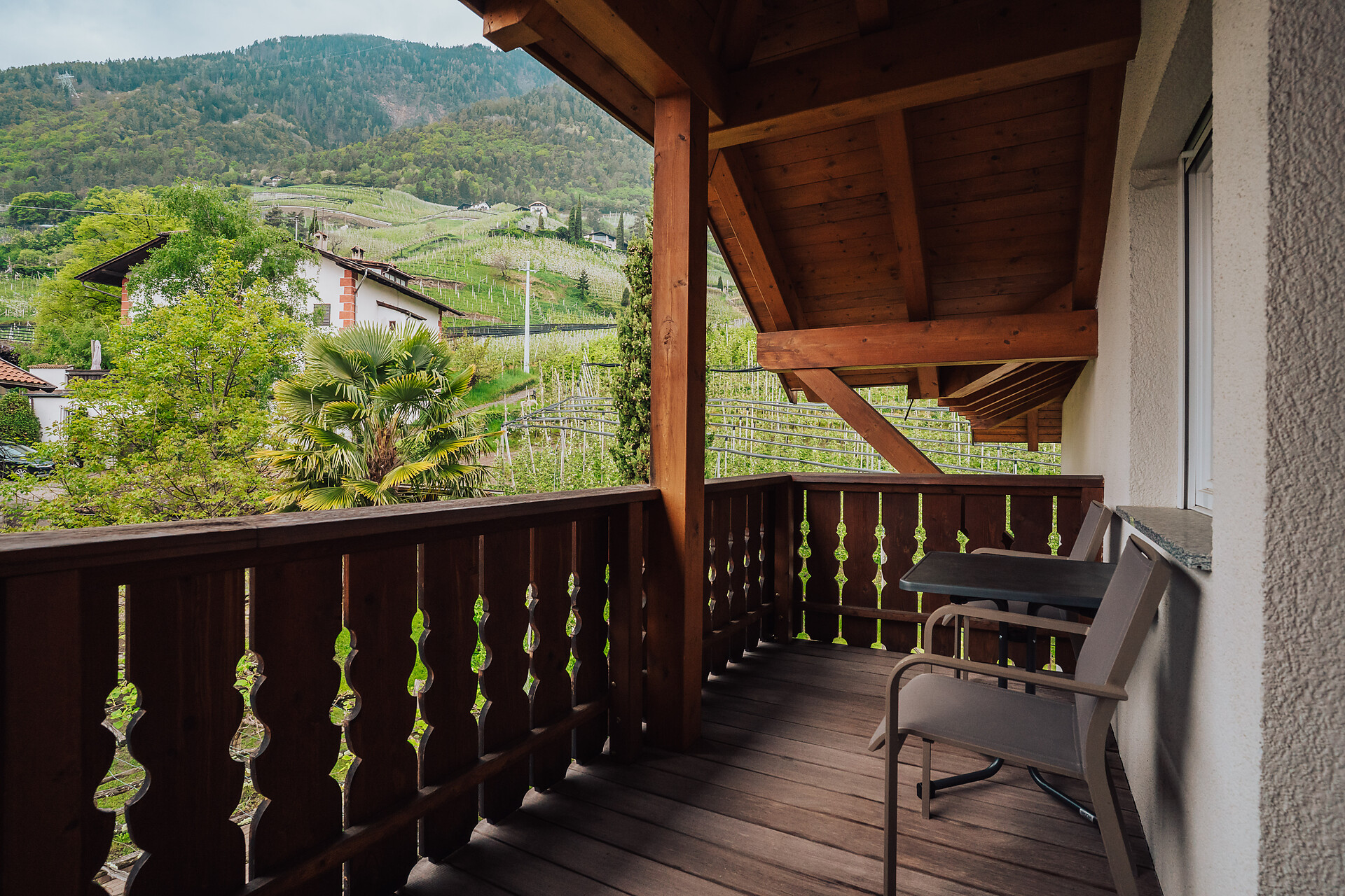 balcony 2