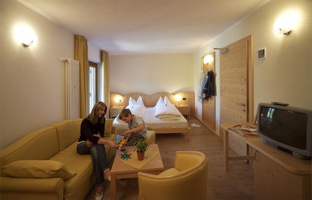 Hotel Dolomiten Welsberg-Taisten/Monguelfo-Tesido 18 suedtirol.info