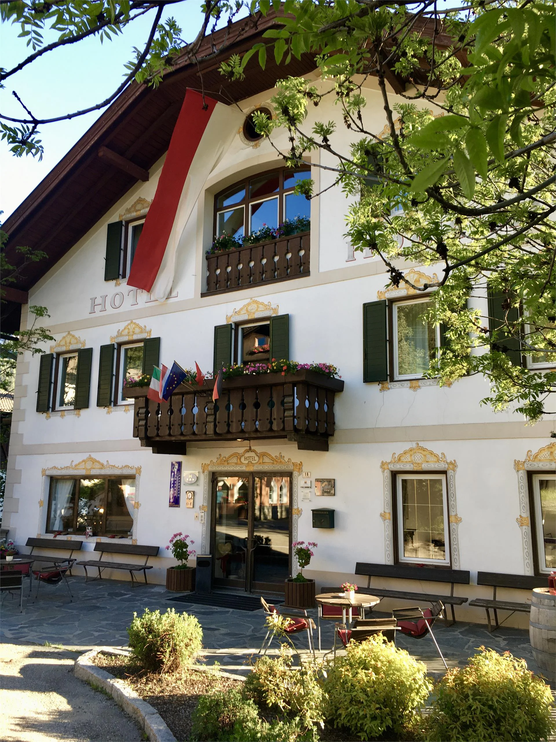 Hotel Holzer Sexten/Sesto 3 suedtirol.info