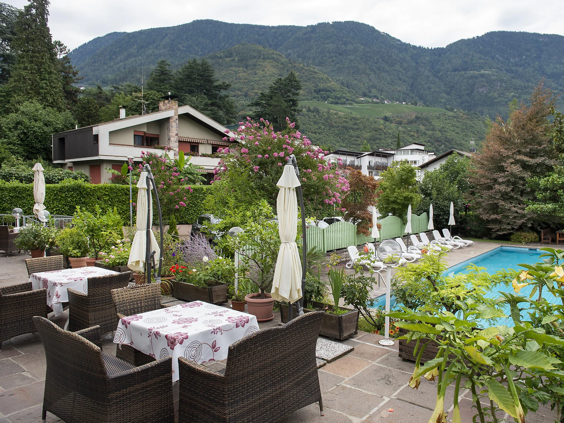 Hotel Pension Tiffany Meran/Merano 3 suedtirol.info