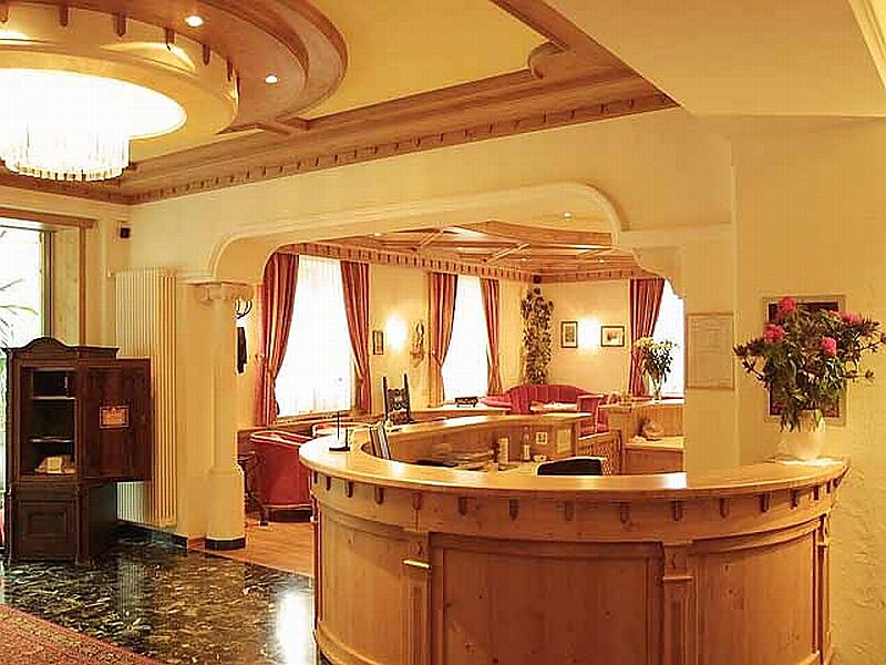 Hotel Dolomiten