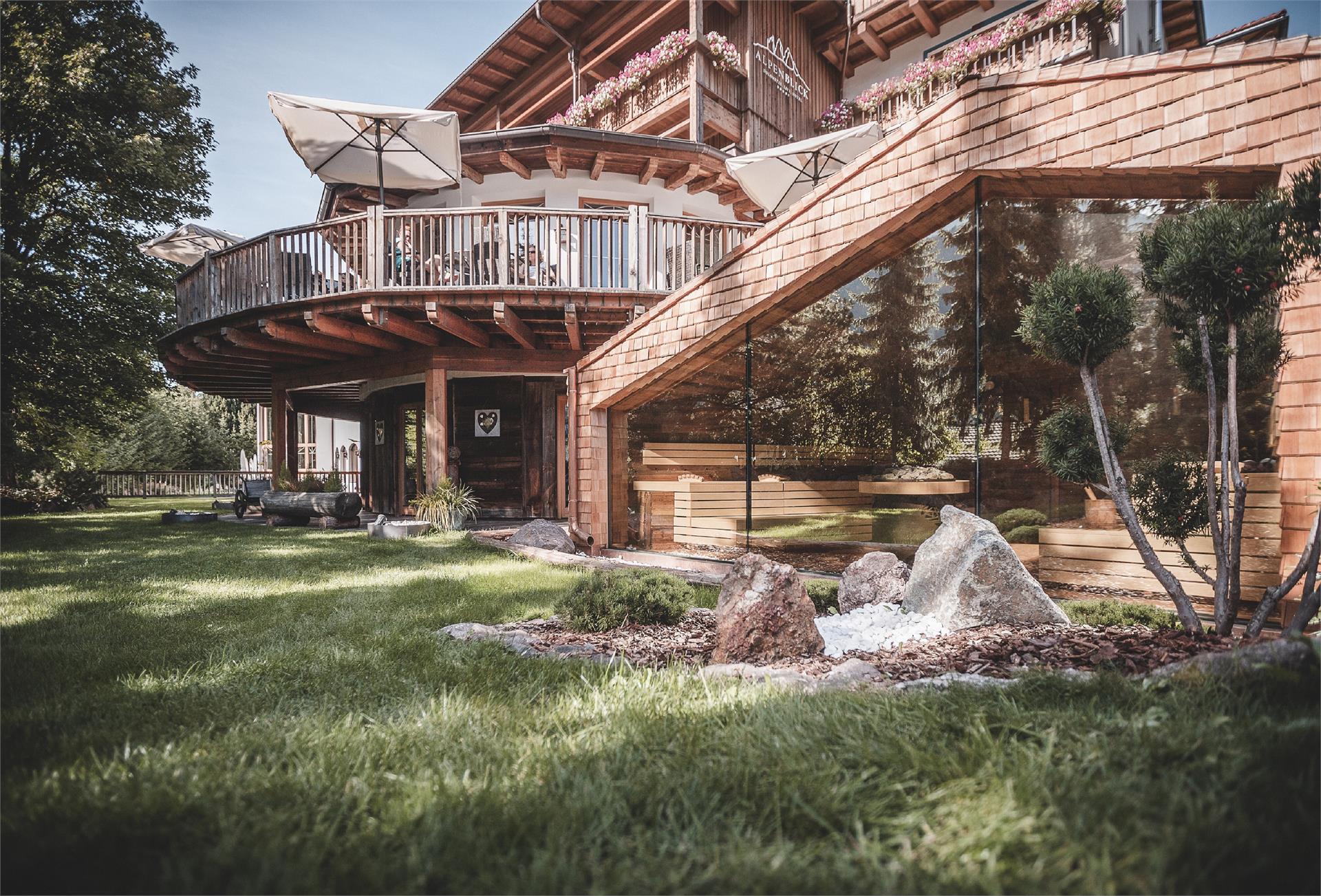 Hotel Alpenblick & Residence GmbH Sexten 12 suedtirol.info