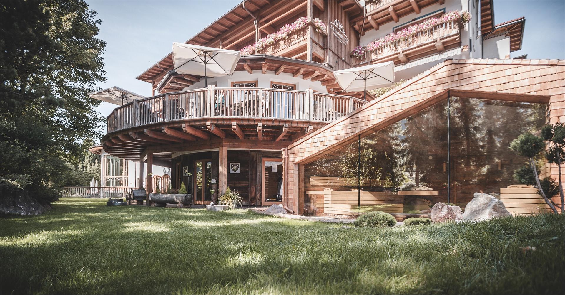 Hotel Alpenblick & Residence GmbH Sexten 13 suedtirol.info