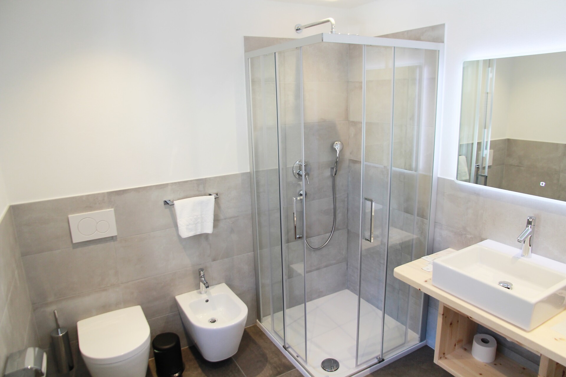 Camera tripla bagno