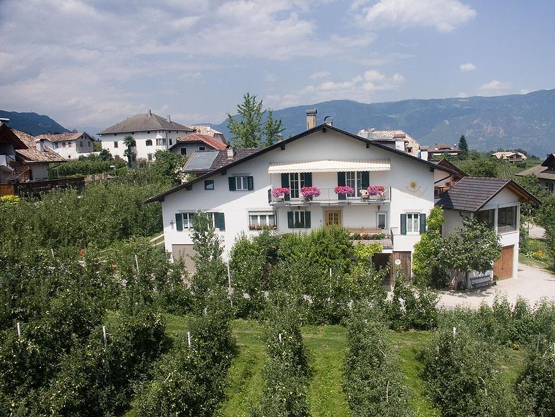 Südseite von Haus Maderneid