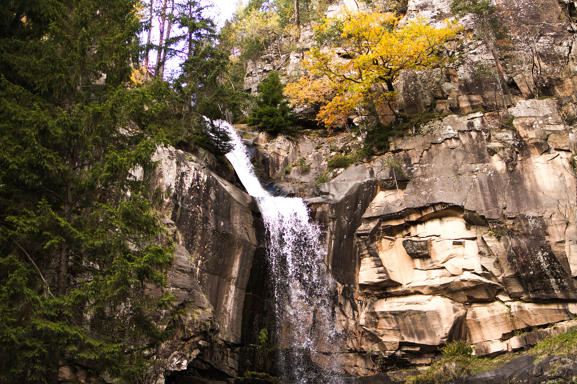 waterfall of Barbian