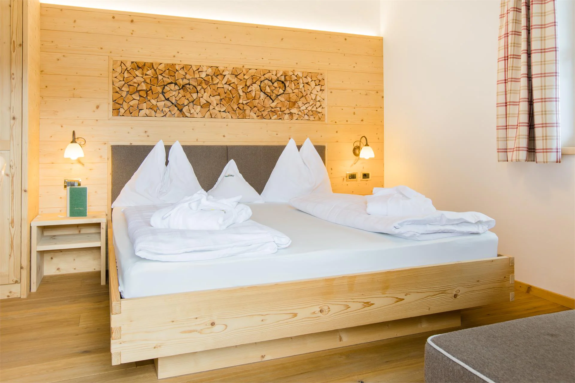 Hotel Kompatscherhof Luson 16 suedtirol.info
