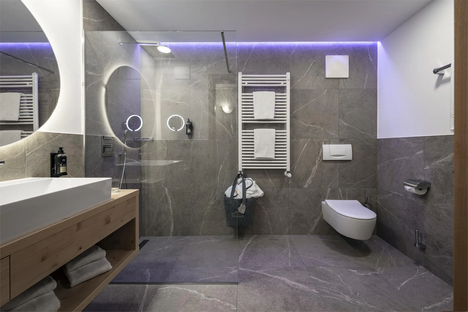 Hotel Dosses Tiers am Rosengarten 26 suedtirol.info
