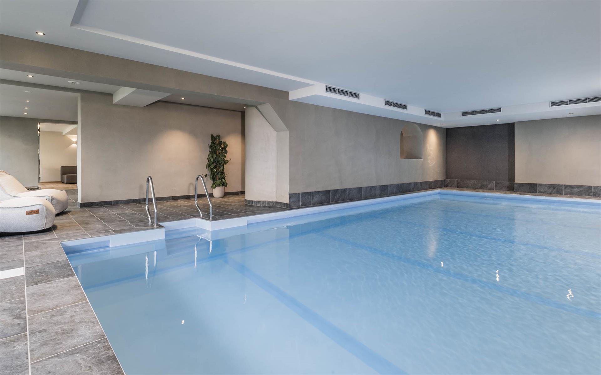 Hotel Ambet Mühlbach 16 suedtirol.info