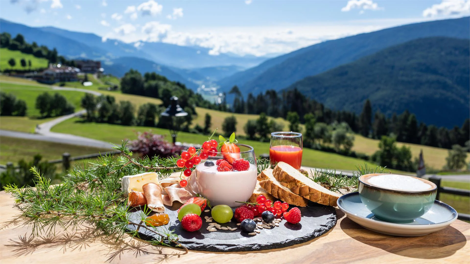 Hotel Lärchenhof Rio di Pusteria 18 suedtirol.info