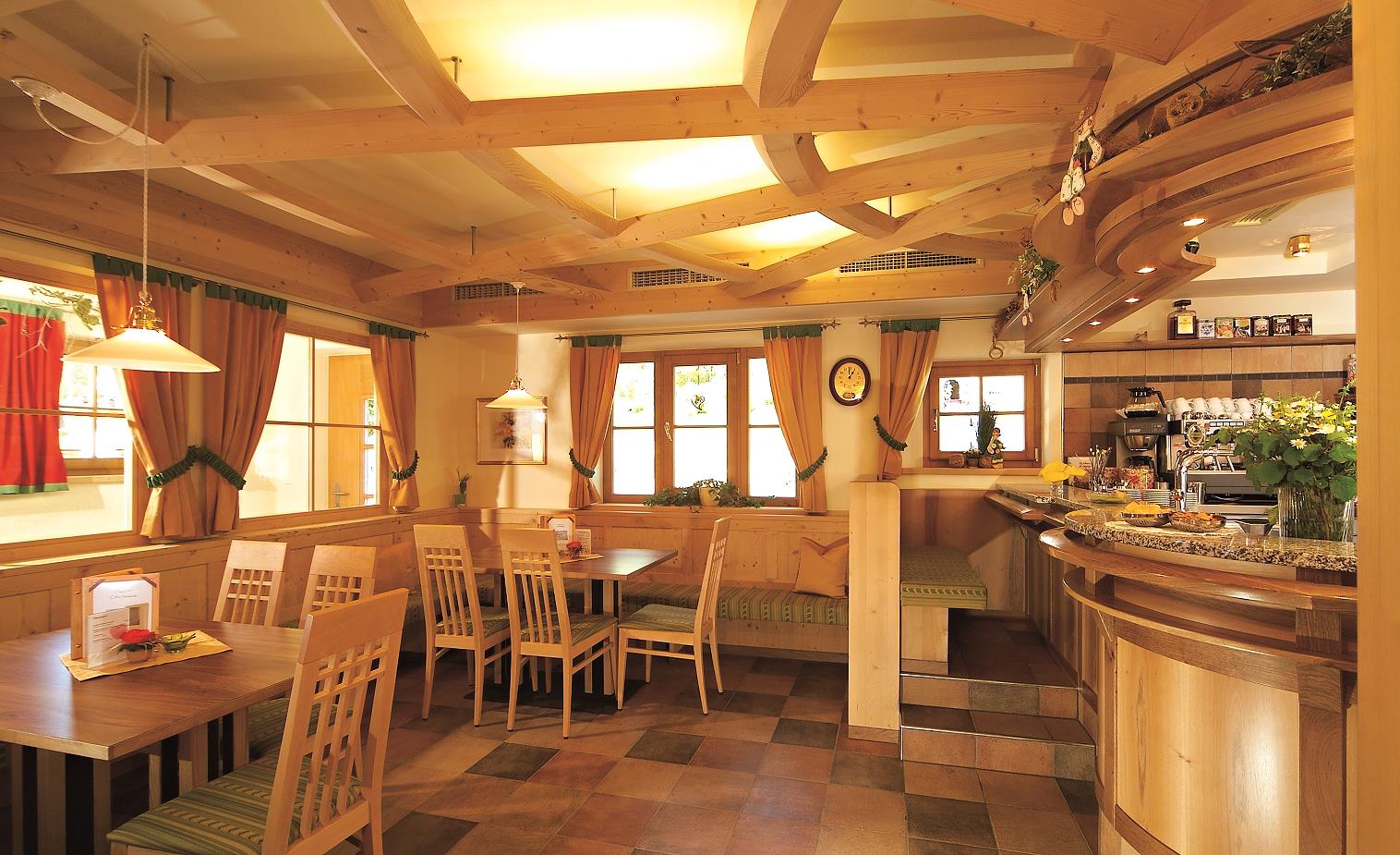 Hotel Seerast Ultimo 3 suedtirol.info