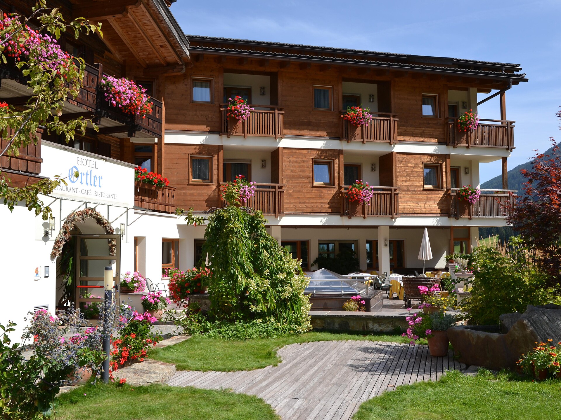 Hotel Ortler Ulten/Ultimo 1 suedtirol.info