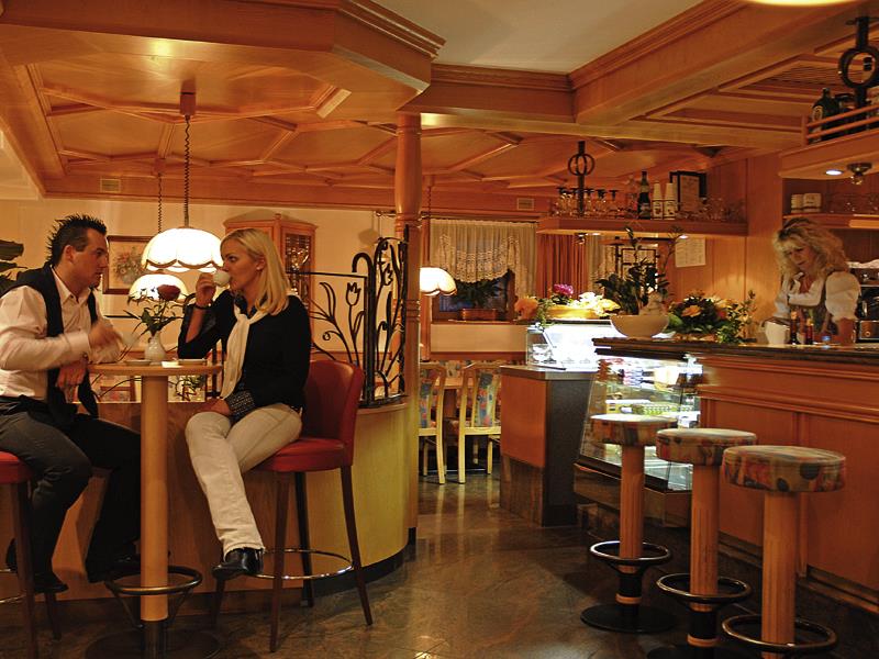 Hotel Hubertushof Naz-Sciaves 2 suedtirol.info