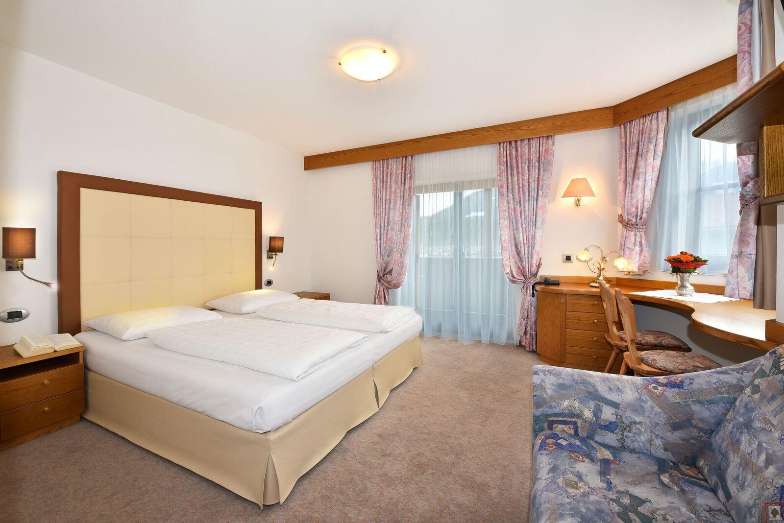 Hotel Hubertushof Naz-Sciaves 22 suedtirol.info