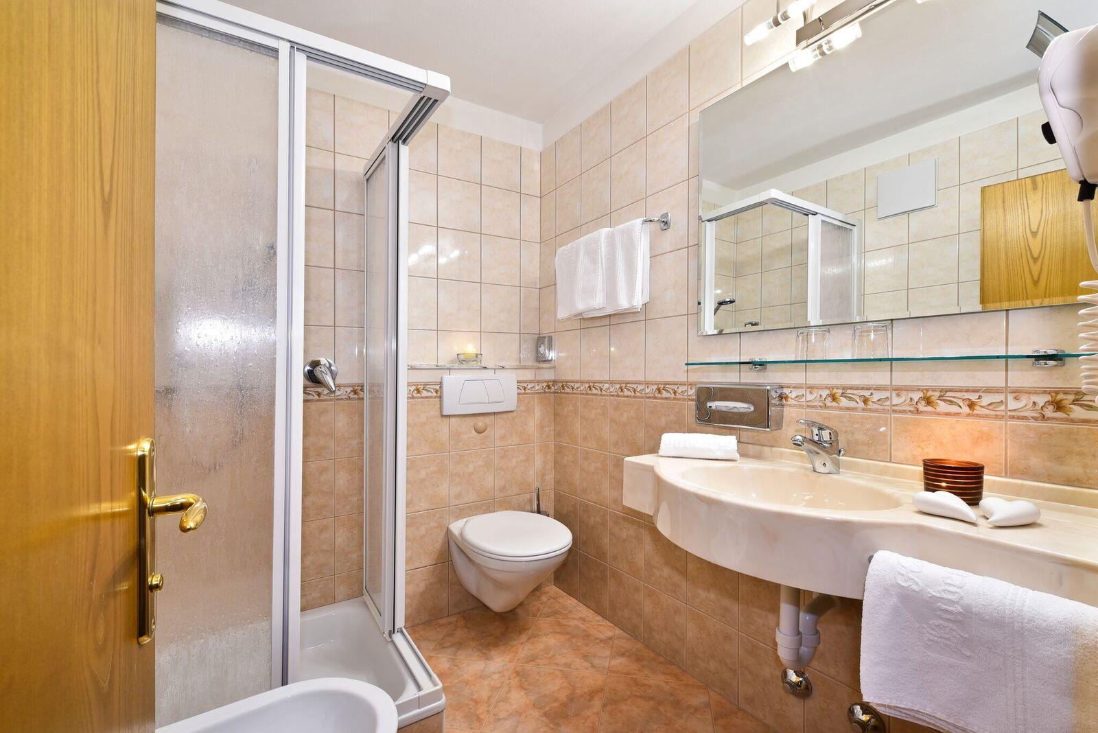 Hotel Hubertushof Naz-Sciaves 21 suedtirol.info