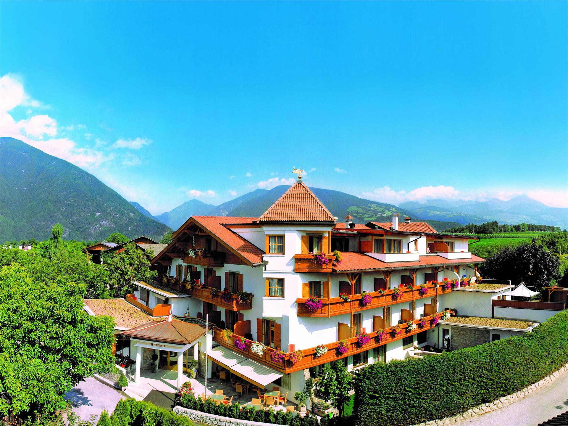 Hotel Hubertushof Naz-Sciaves 1 suedtirol.info