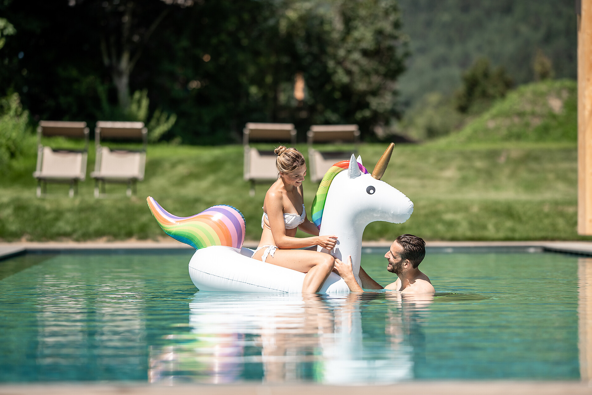 Einhorn im Schwimmbad