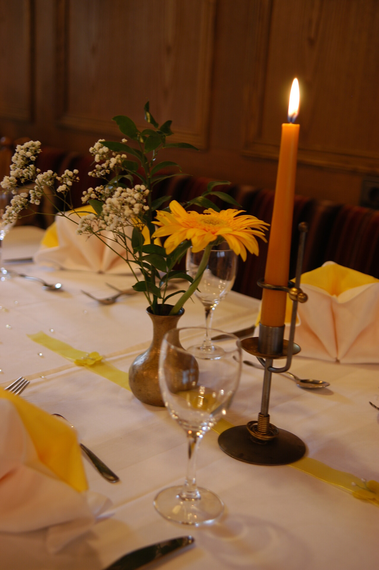 Abendessen bei Kerzenlicht