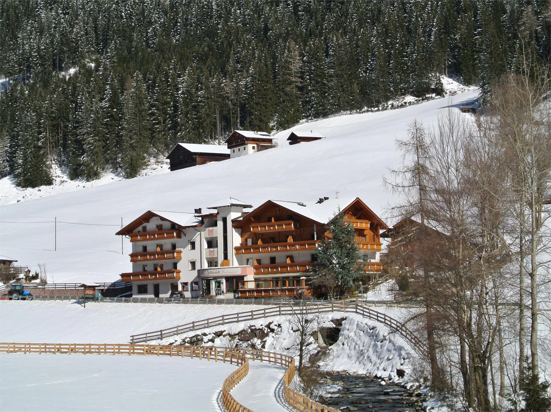 Hotel Feldrand Sarentino 1 suedtirol.info
