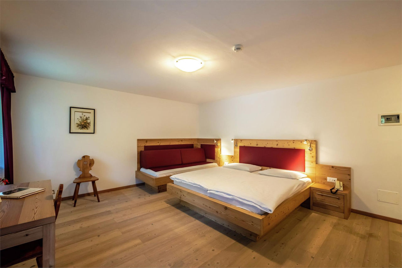 Hotel Feldrand Sarentino 26 suedtirol.info