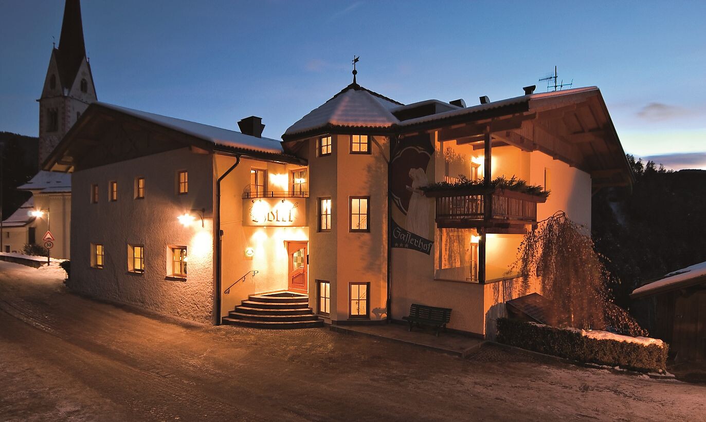 Entrance Hotel
