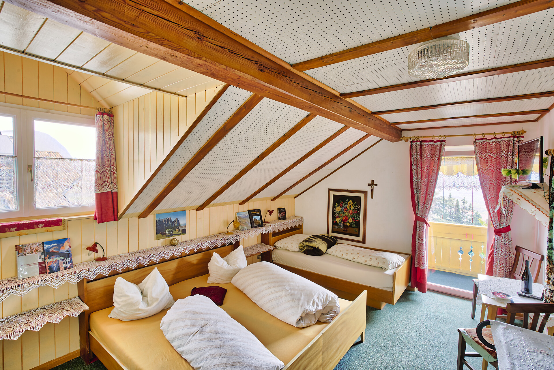 Room "Rosengardenview"