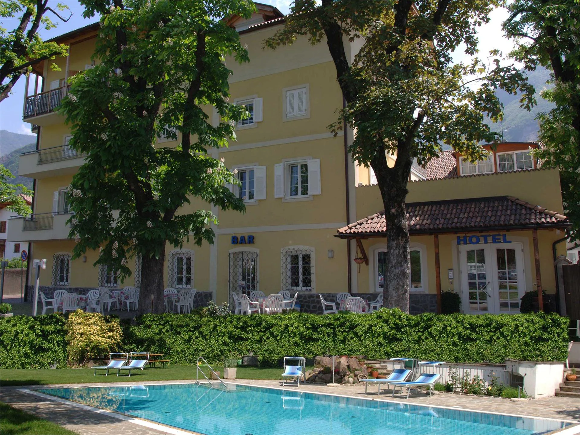 Hotel Stampfer Bronzolo 1 suedtirol.info