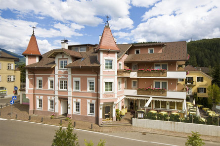 Hotel Blitzburg Bruneck/Brunico 2 suedtirol.info