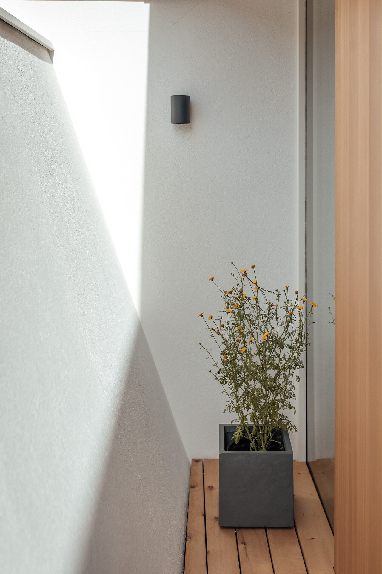 kleiner Seitenbalkon