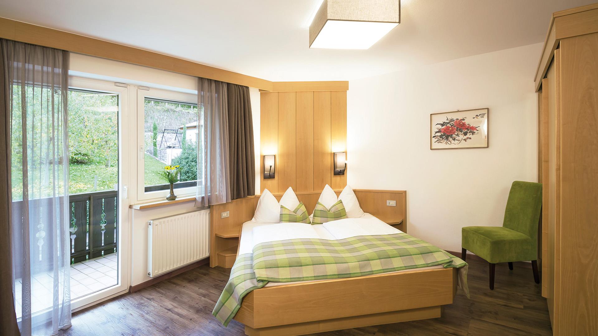 Hotel Appartements Sonnenhof Marling 28 suedtirol.info