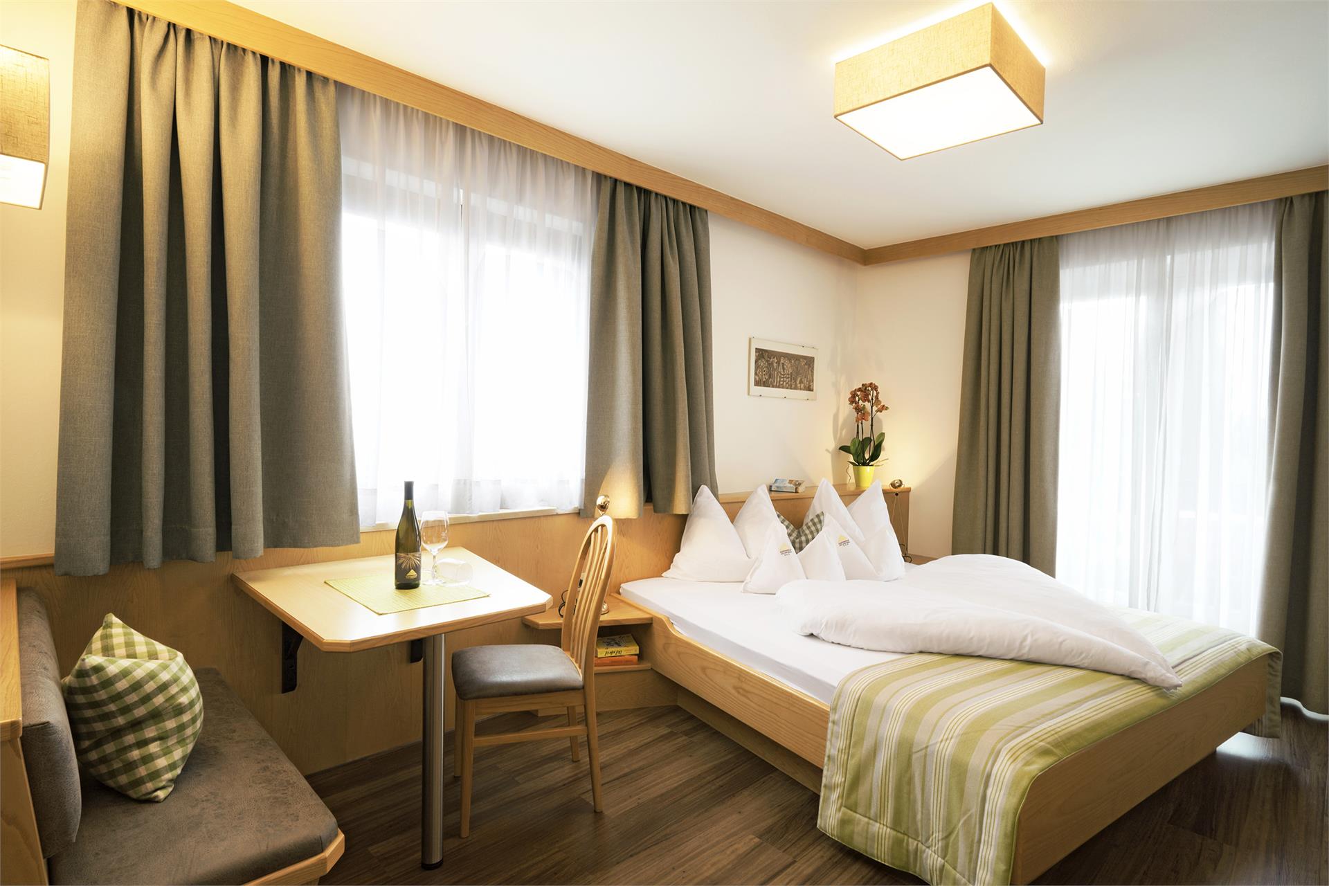 Hotel Appartements Sonnenhof Marling 20 suedtirol.info