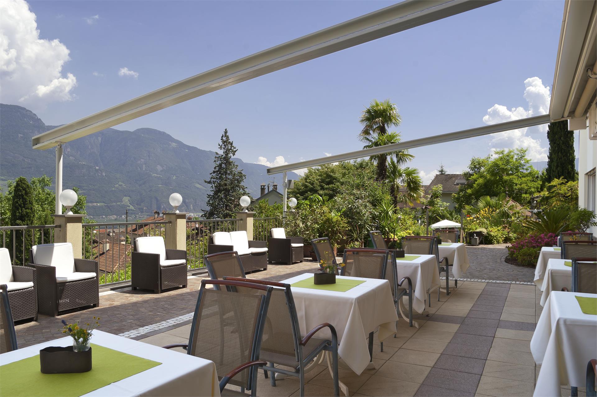 Hotel Appartements Sonnenhof Marling 10 suedtirol.info