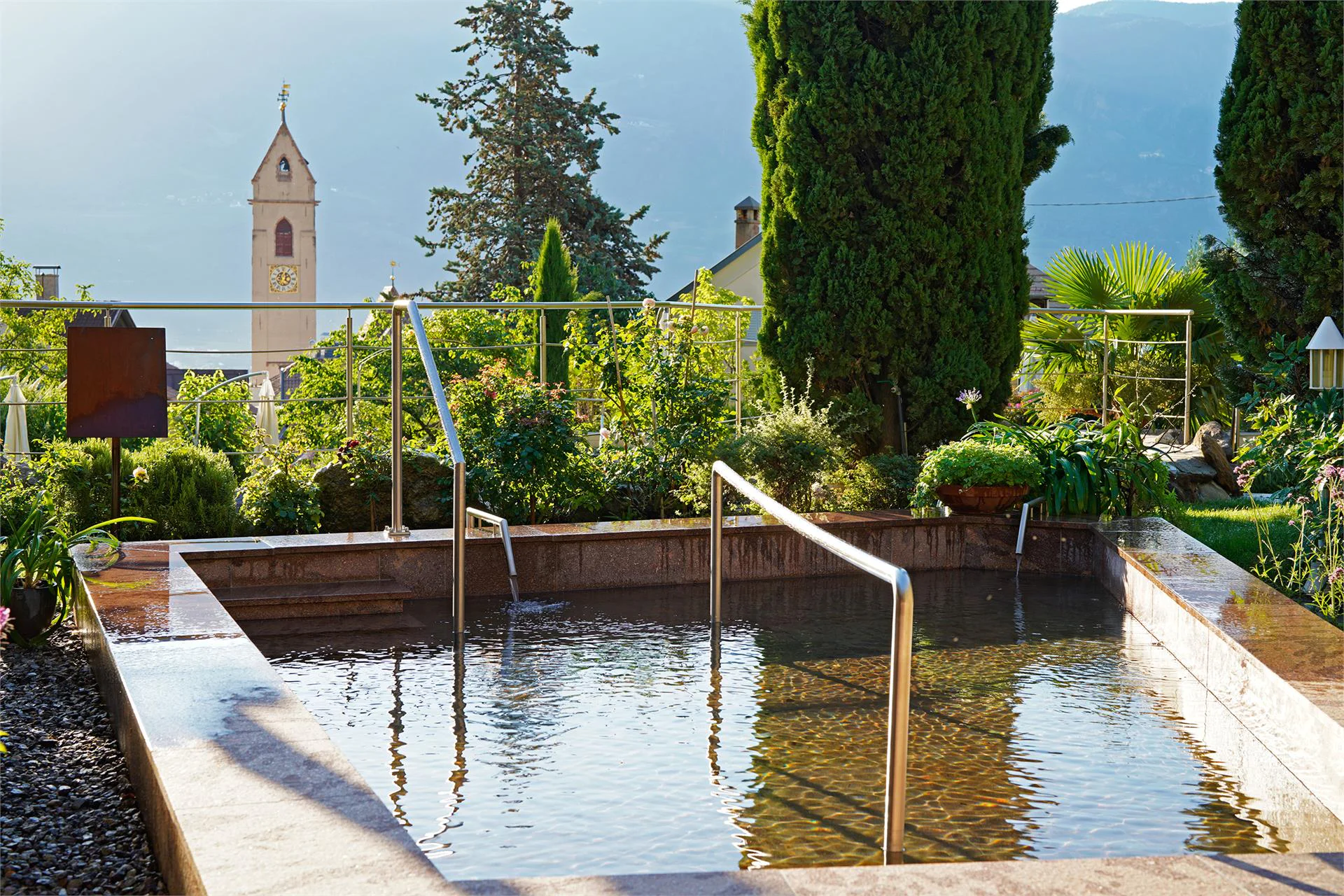 Hotel Appartements Sonnenhof Marlengo 6 suedtirol.info