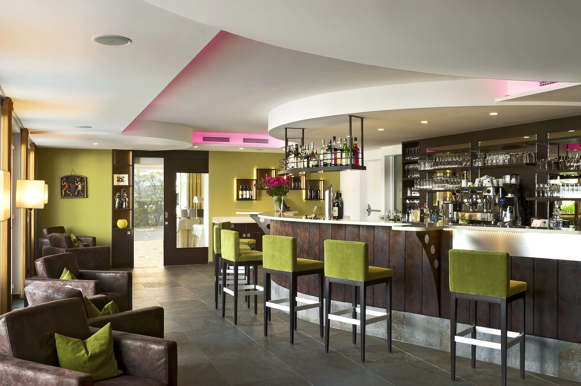 bar