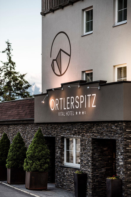 Hotel Ortlerspitz Graun im Vinschgau/Curon Venosta 3 suedtirol.info