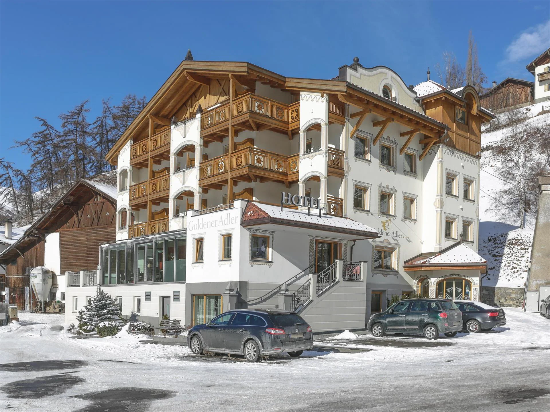 Hotel Pensione Aquila d'oro Curon Venosta 1 suedtirol.info