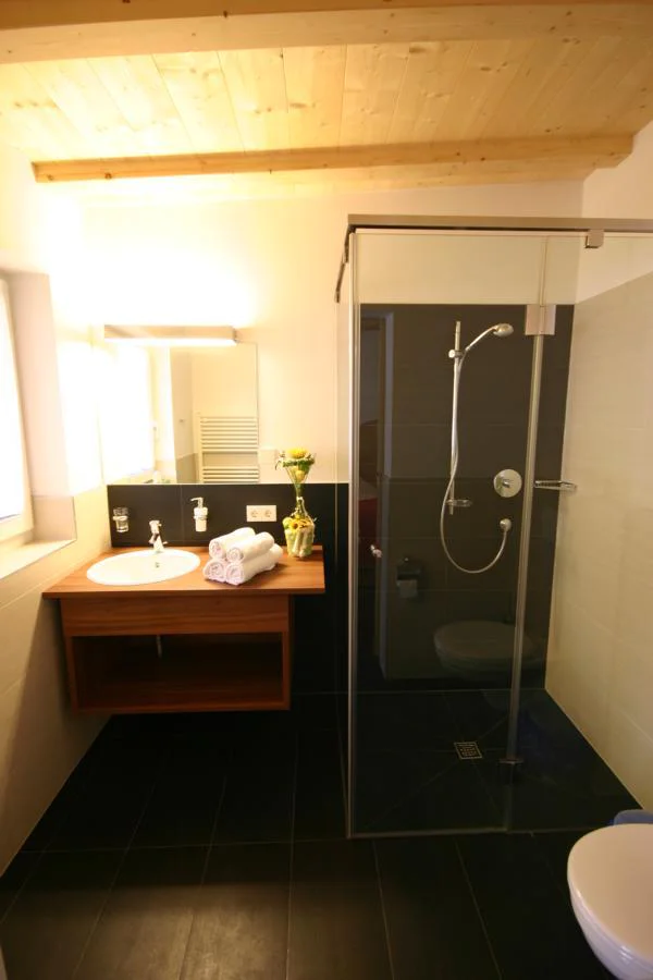 Hotel  Mall Curon Venosta 8 suedtirol.info