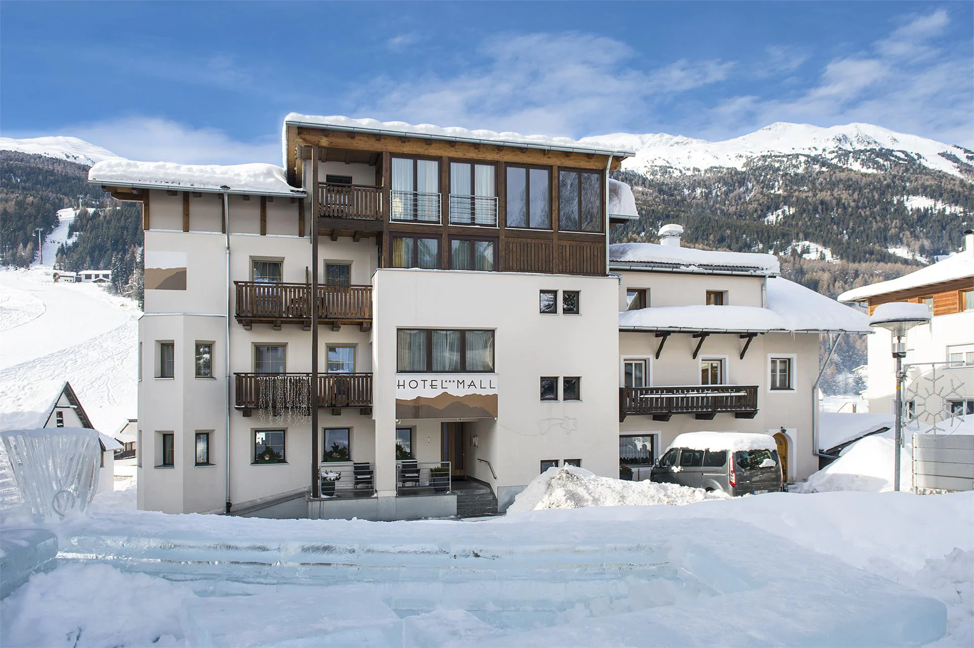Hotel  Mall Curon Venosta 12 suedtirol.info