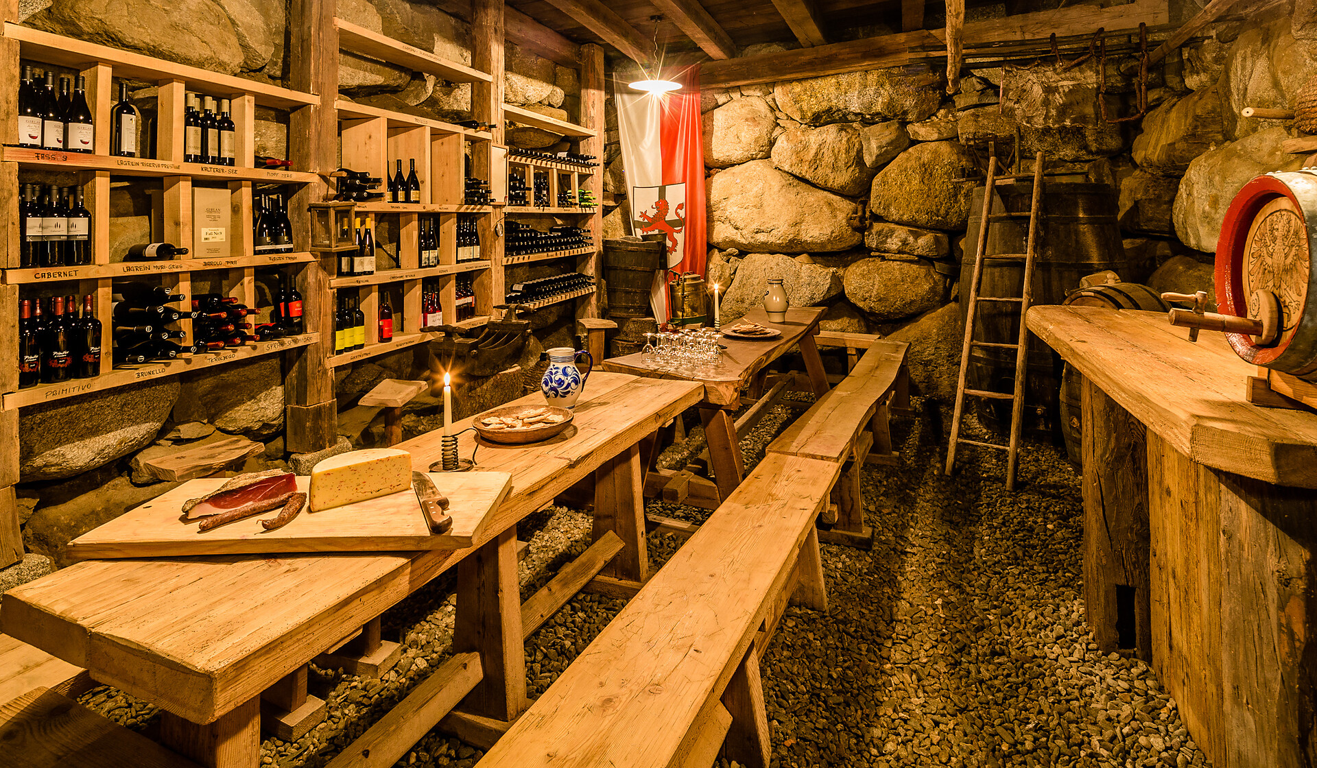 Aperitif im Weinkeller am Samstag vor dem Galadinner