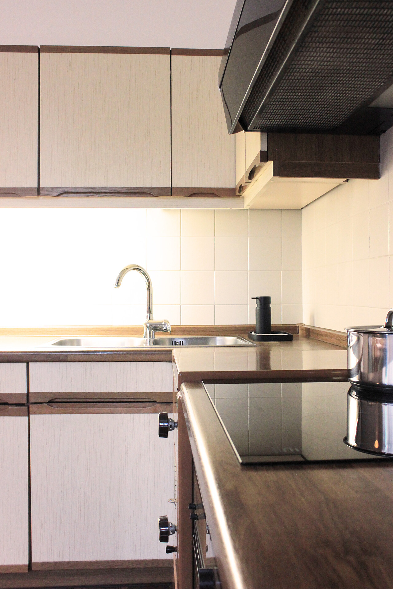 apartment 1 – kitchen