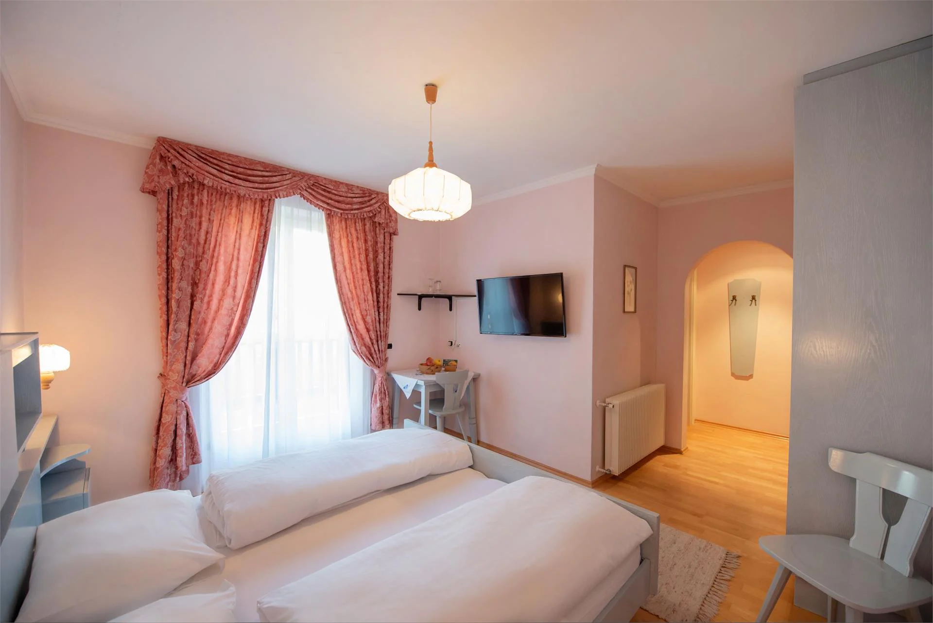 Haus St. Valentin Appiano sulla Strada del Vino 20 suedtirol.info