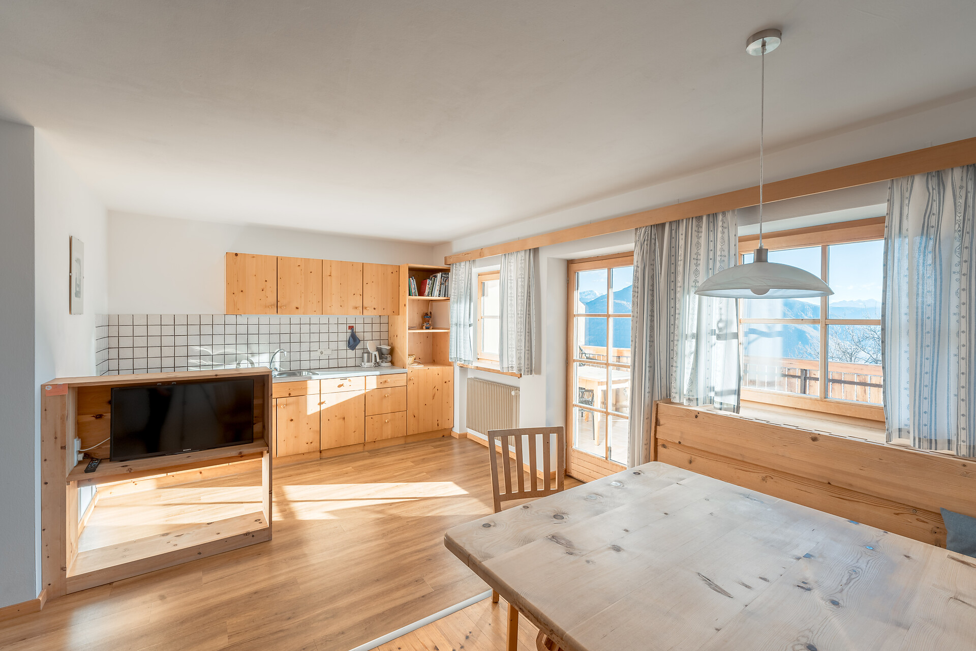Haflinger Hof Jenesien 8 suedtirol.info