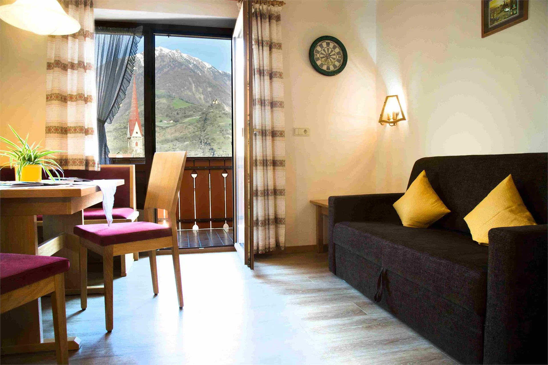 Appartamenti Grüner Naturno 8 suedtirol.info